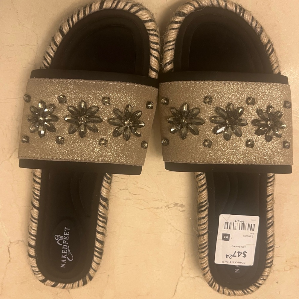 Beige Sandals with Gem Embellishments - Picture 2 of 6